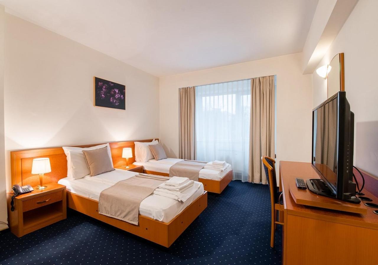 Hotel Excelsior Тимишоара Экстерьер фото
