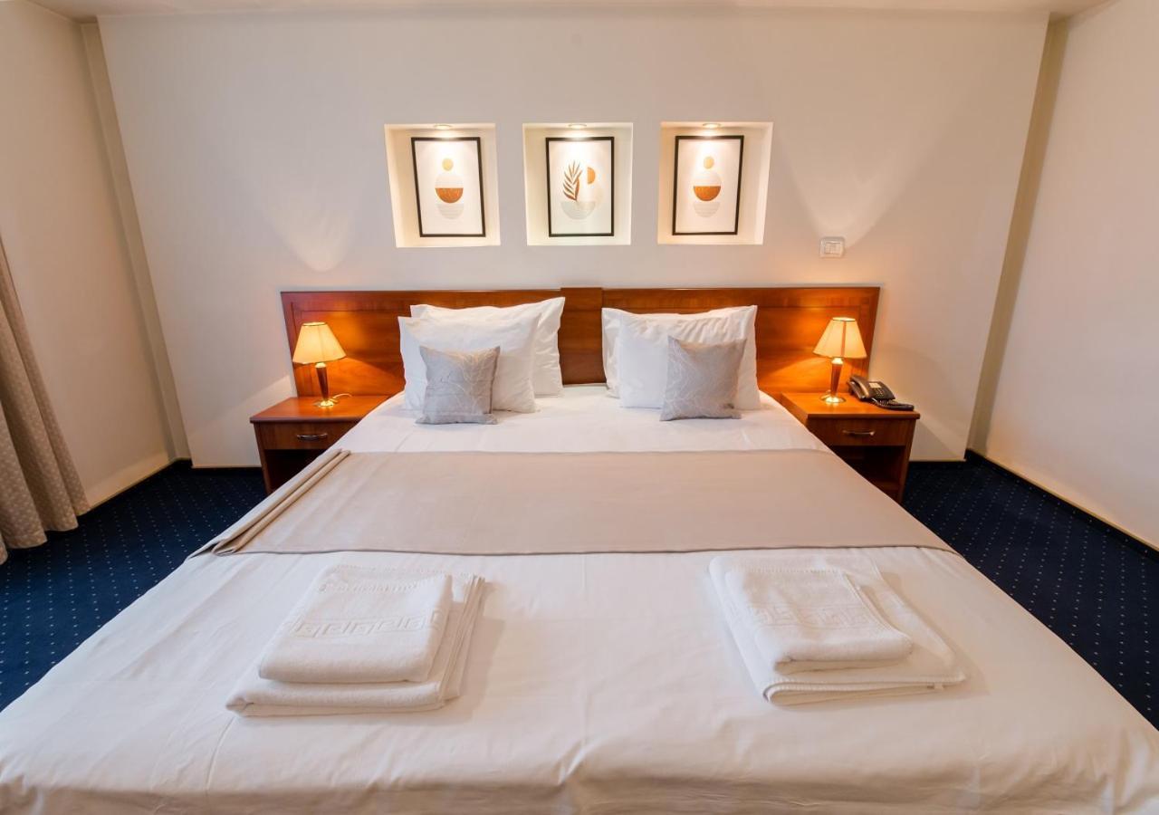 Hotel Excelsior Тимишоара Экстерьер фото