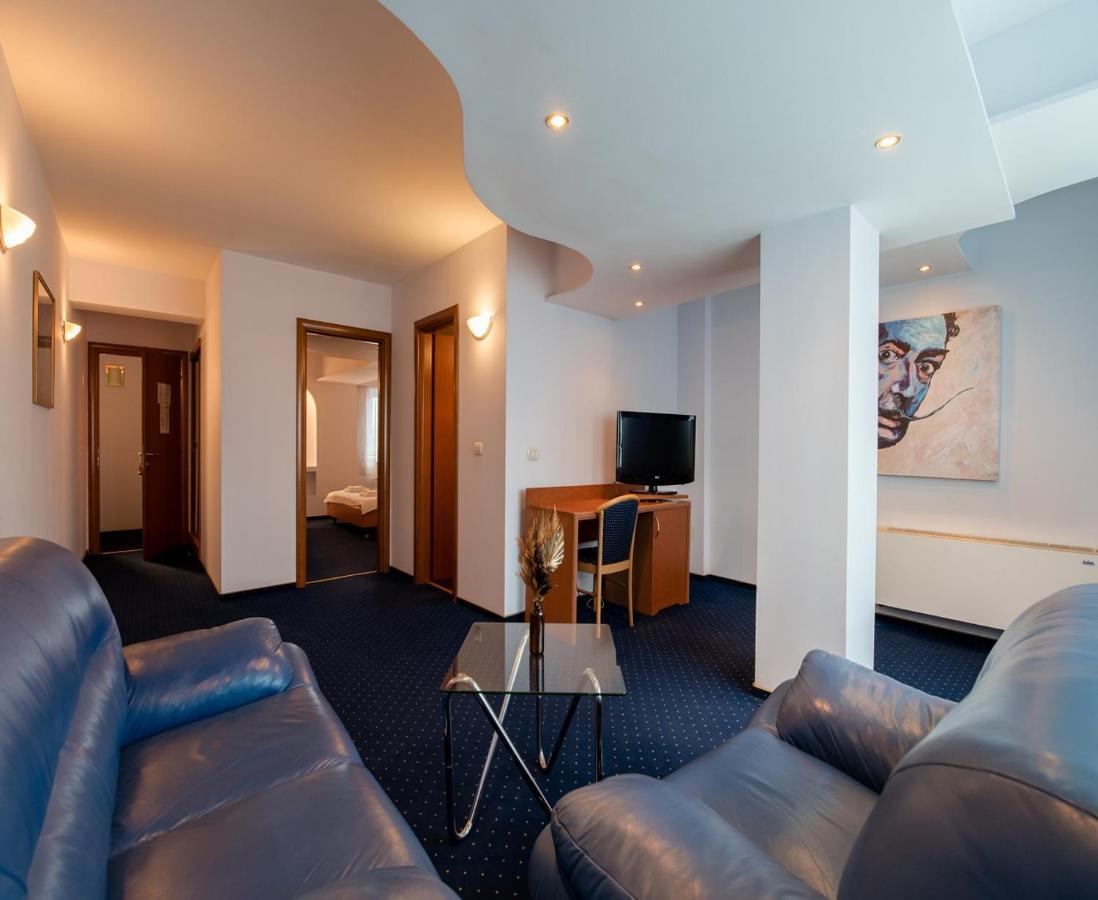 Hotel Excelsior Тимишоара Экстерьер фото