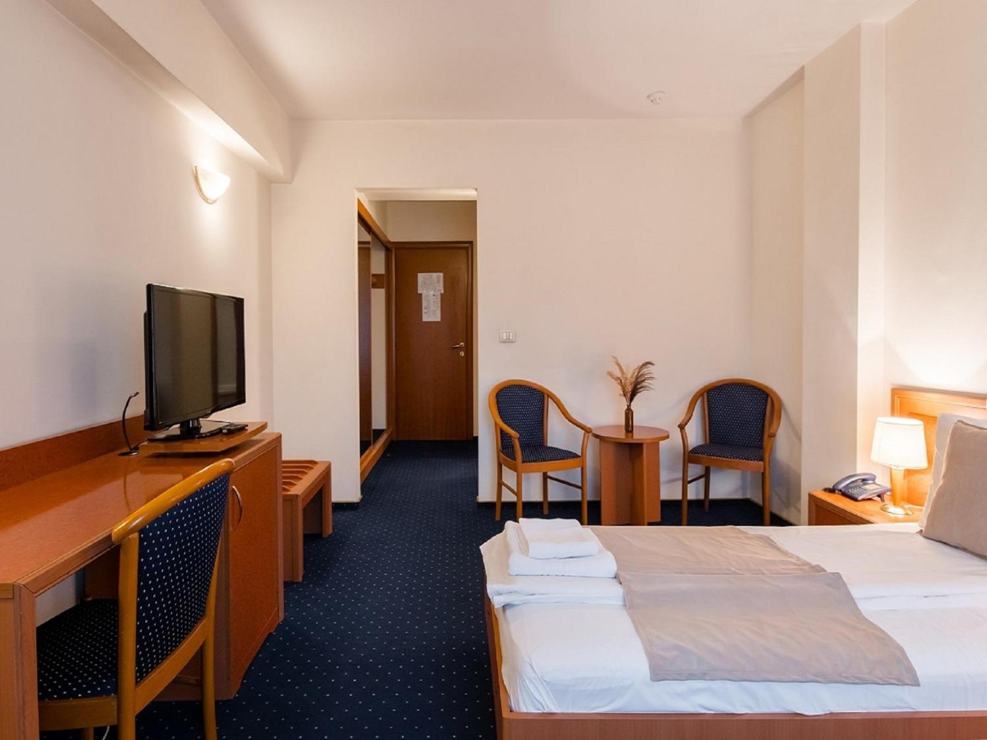 Hotel Excelsior Тимишоара Экстерьер фото