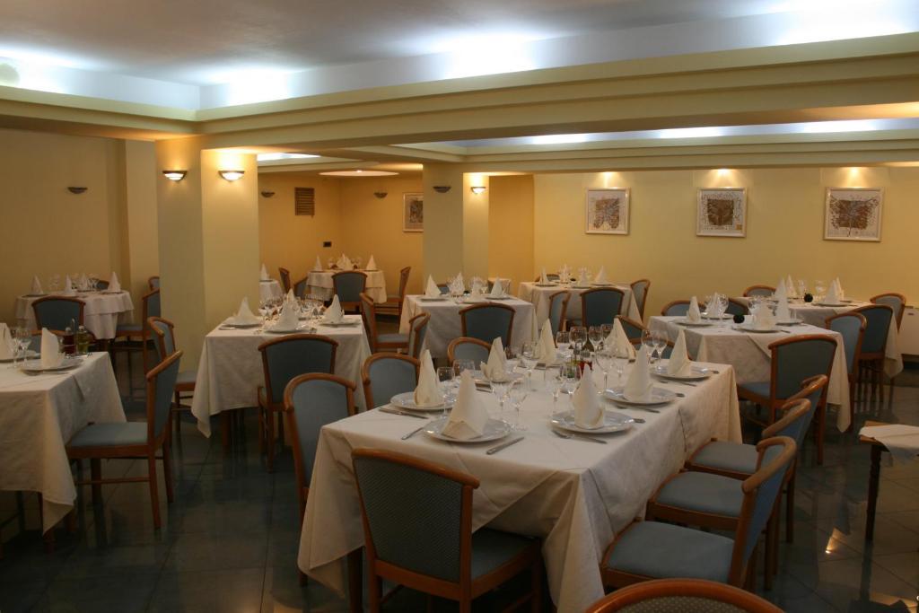 Hotel Excelsior Тимишоара Экстерьер фото